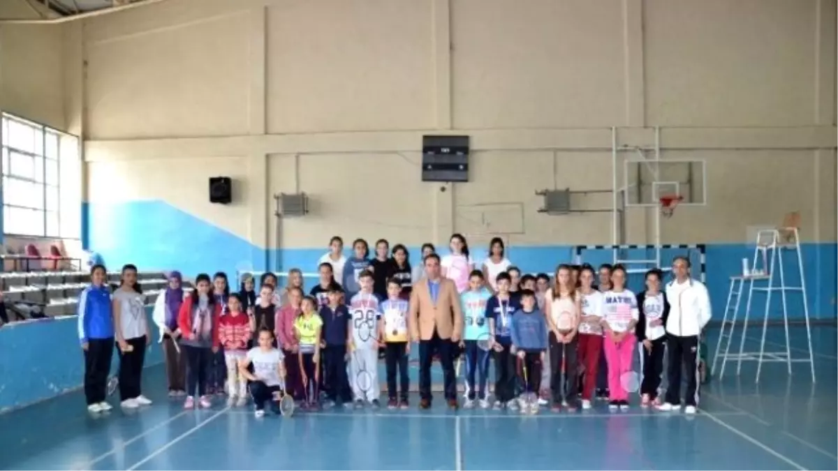 Badminton İl Birinciliği Müsabakaları Yapıldı