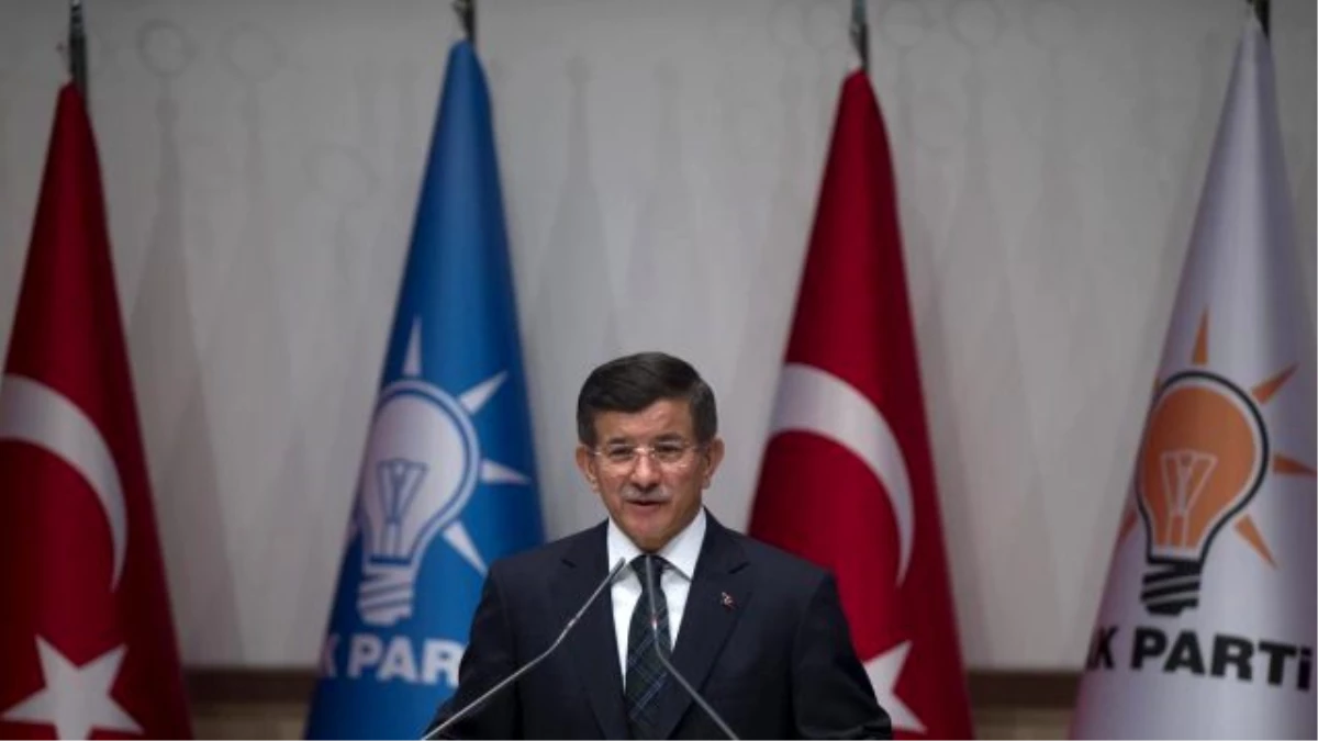 Başbakan Davutoğlu, MYK\'yı Toplayıp Basın Toplantısı Düzenleyecek