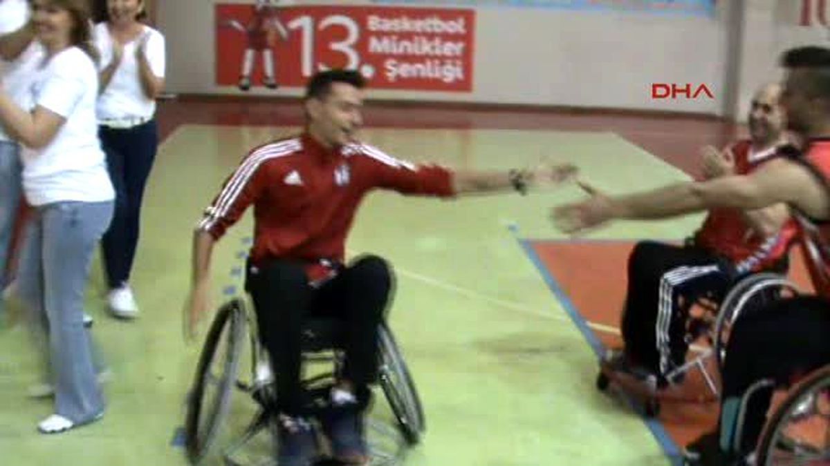 Çanakkale Basketbolda Engel Tanımadılar