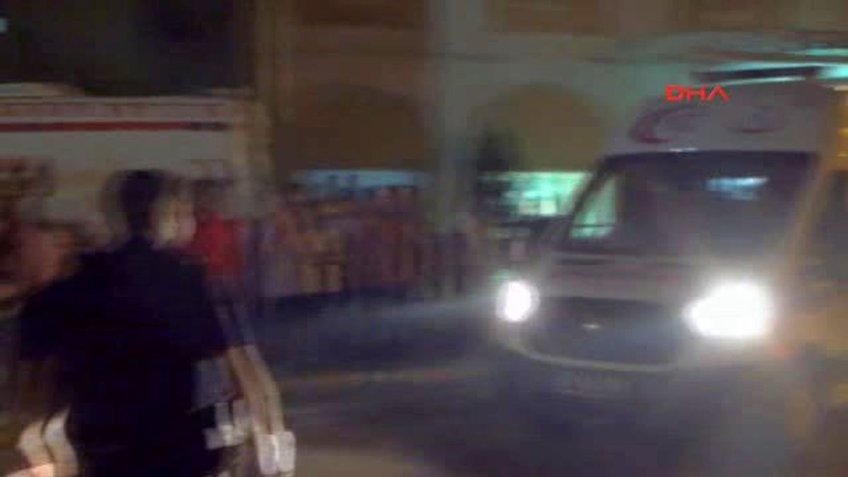 Derik\'te Jandarma Karakoluna Bomba Yüklü Araçla Saldırı : 1 Şehit