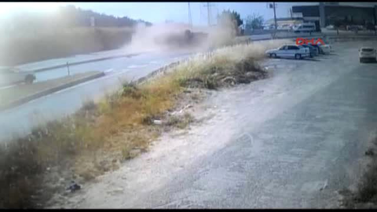 Hatay - Freni Patlayan Kamyon Takla Attı