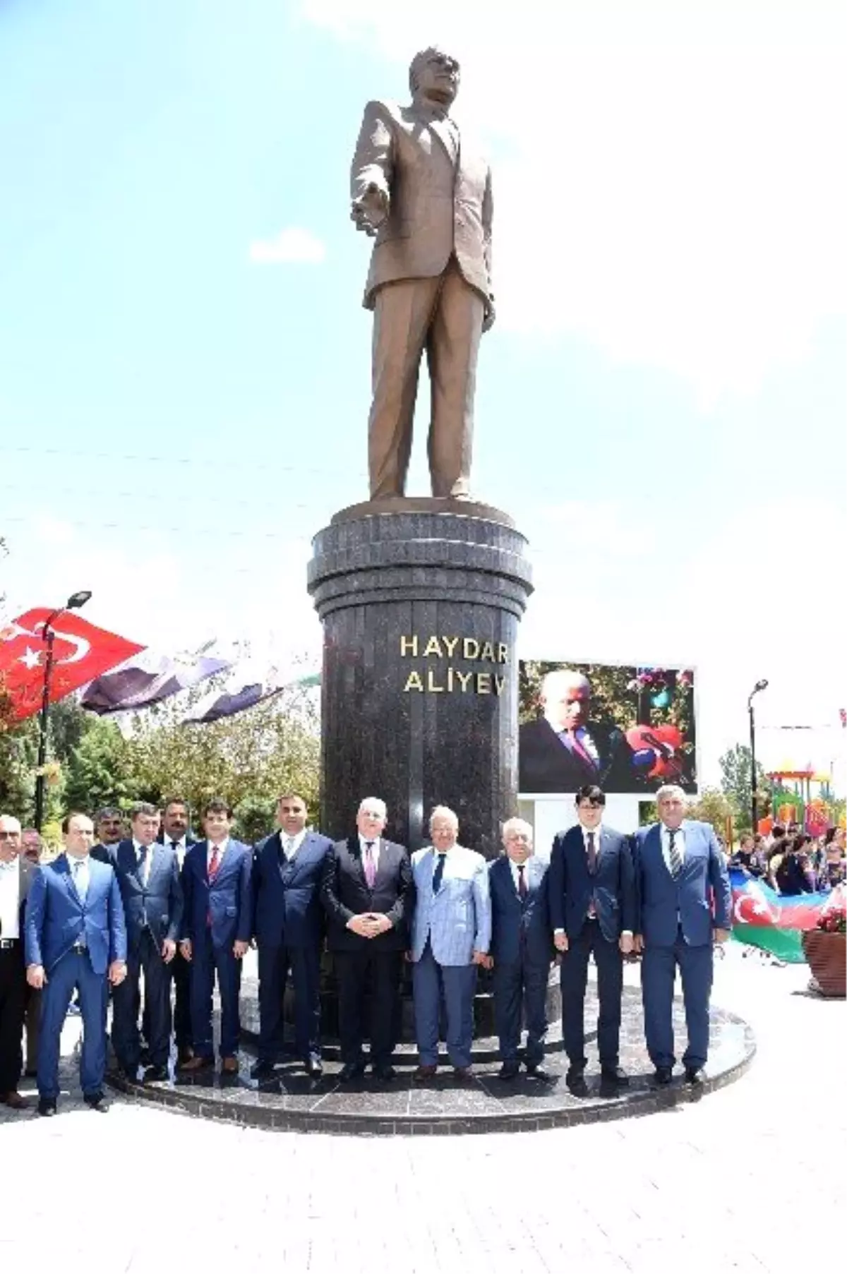 Haydar Aliyev Tarsus\'ta Anıldı