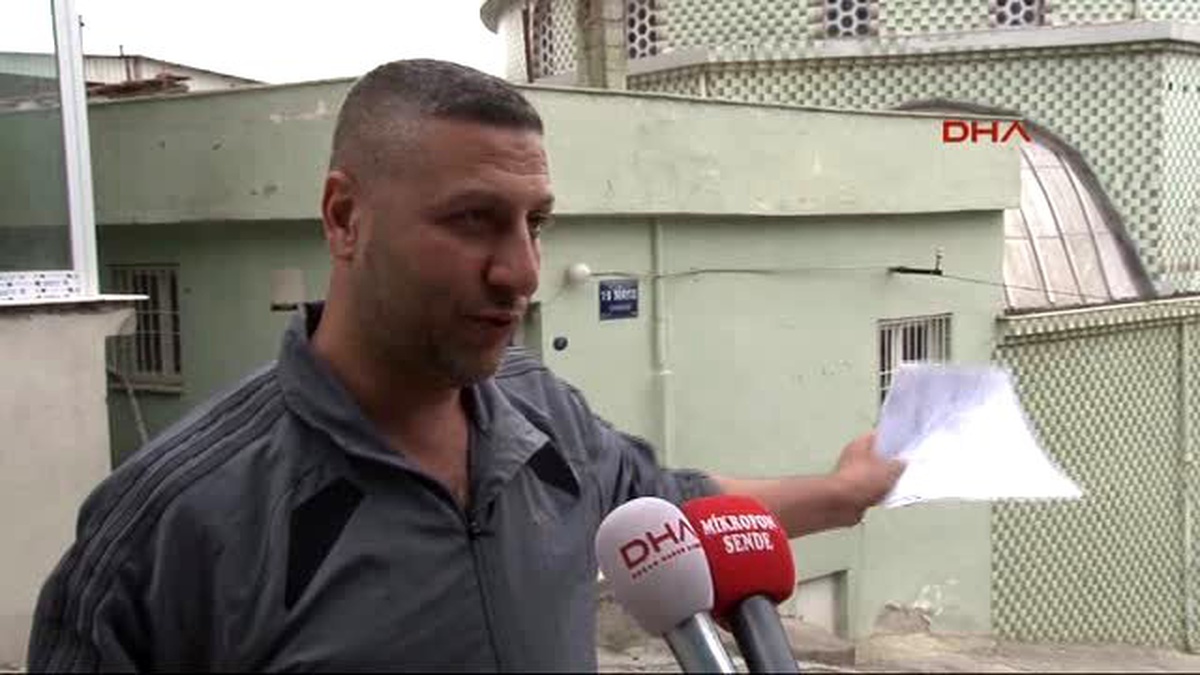 İzmir Caminin Kaçak Bölümü Yıkılamayınca, Apartmana Ruhsat Alınamadı