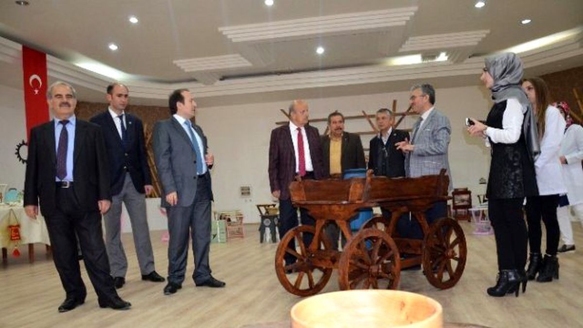 Kaymakam ve Başkandan Busmek\'e Ziyaret