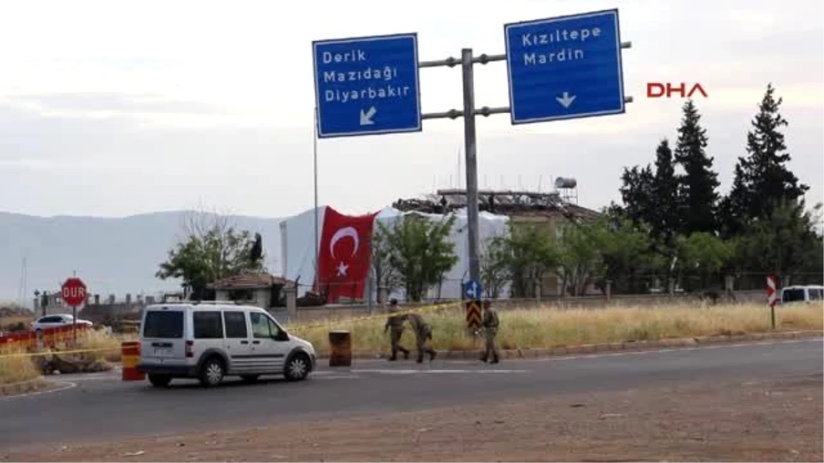 Mardin - Derik\'te Jandarma Karakoluna Bomba Yüklü Araçla Saldırı 1 Şehit, 10 Yaralı