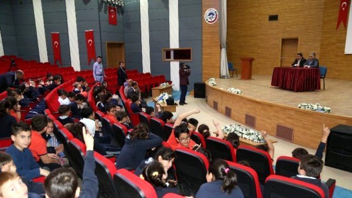 Öğrenciler Sosyal Bilgiler Dersini Melikgazi Belediyesi\'nde İşledi