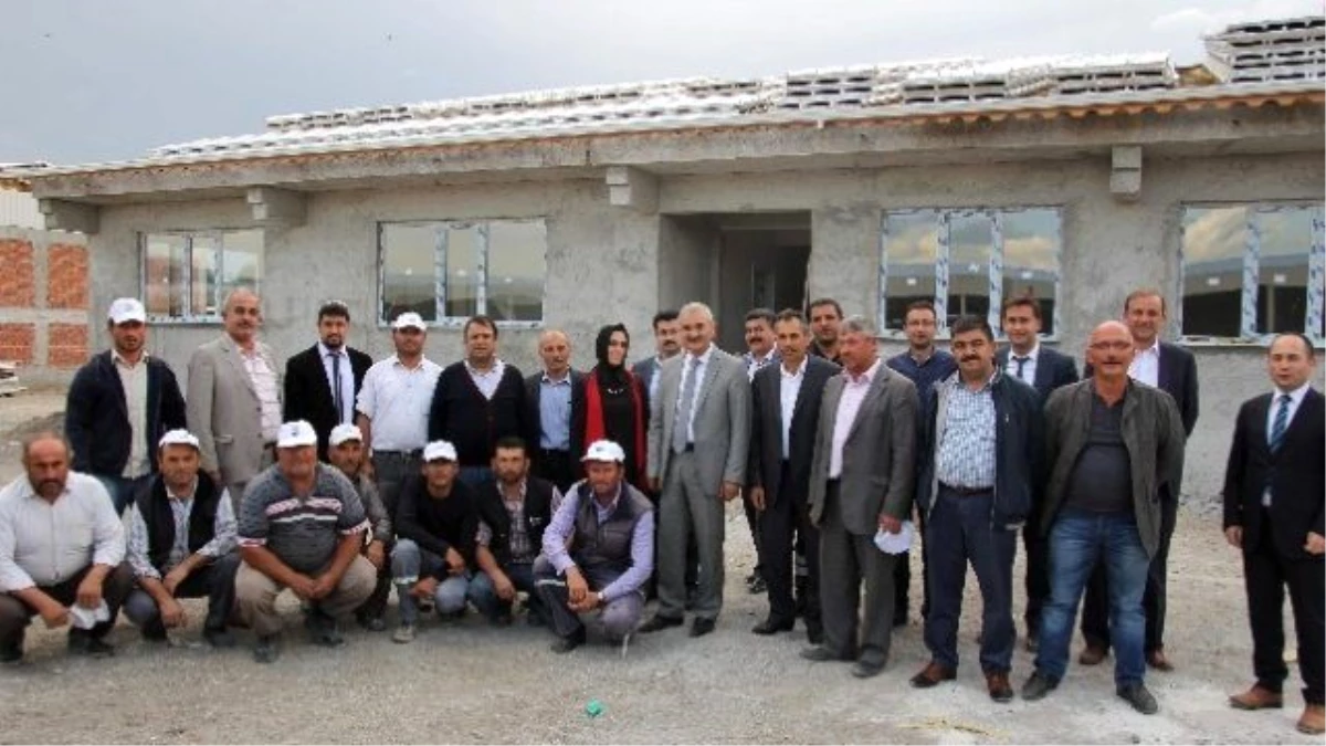 Osmancık\'ta Belediye Meclis Üyeleri Yatırımları İnceledi