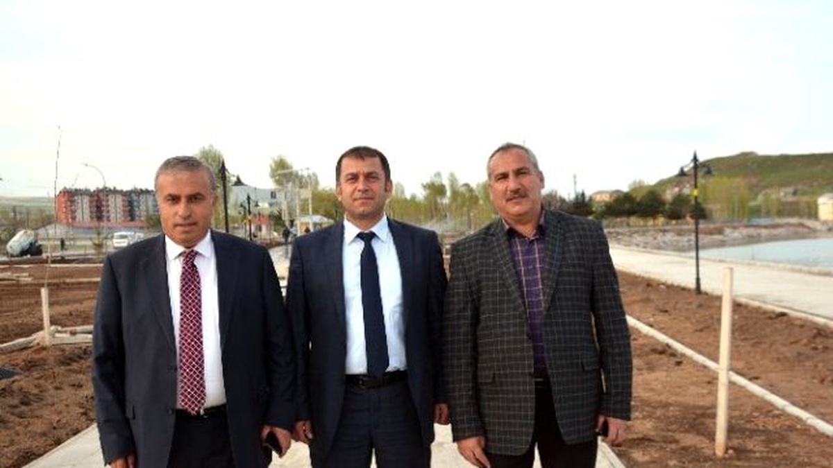 Tatvan\'a 14 Bin Metrekare Yeşil Alan Kazandırıldı