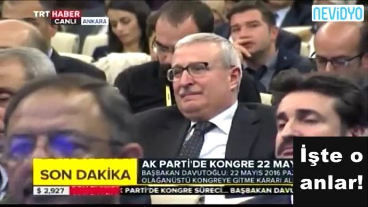 Ahmet Davutoğlu\'nu Ağlayarak Dinlediler