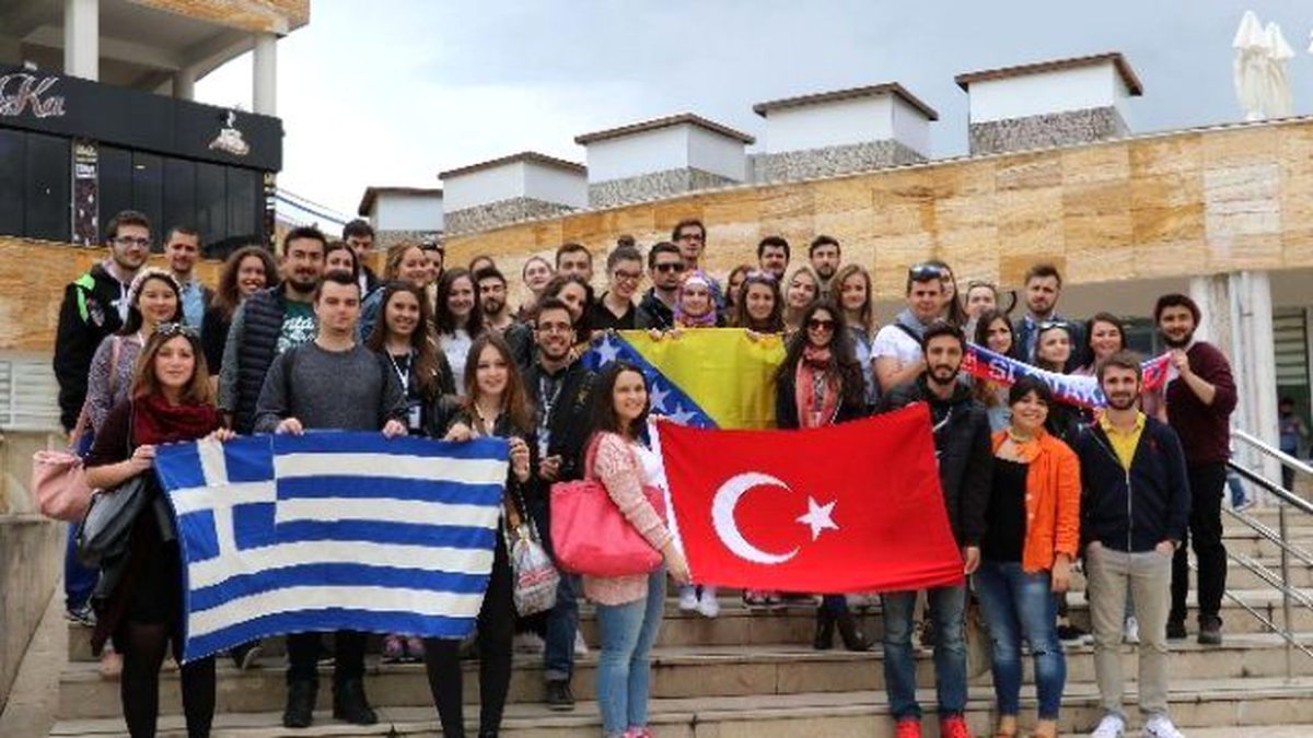 Avrupalı Öğrenciler Kbü\'ye Hayran Kaldı