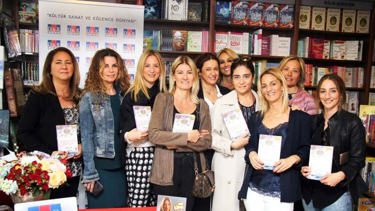 Ayşe Özgener okuyucuları ile buluştu