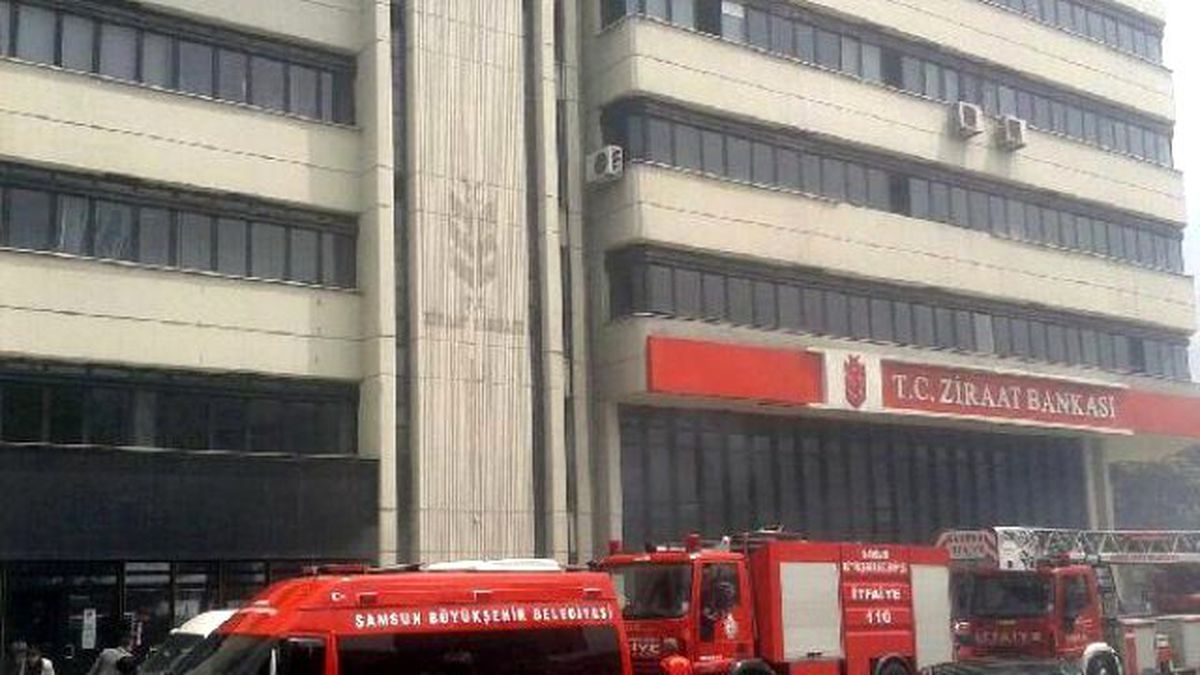 Bankada Korkutan Yangın