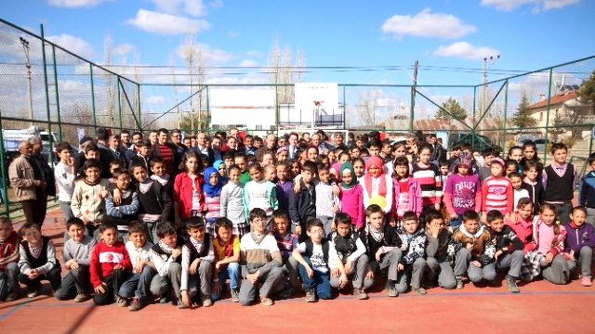 Beyşehir Belediyespor Futbol Okulu Açıyor