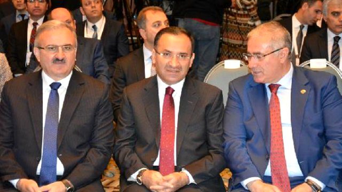 Bozdağ: \'Cumhuriyet Savcıları Olarak İnsanların Lekelenmeme Hakkına Saygı Göstermemiz Gerekiyor\'