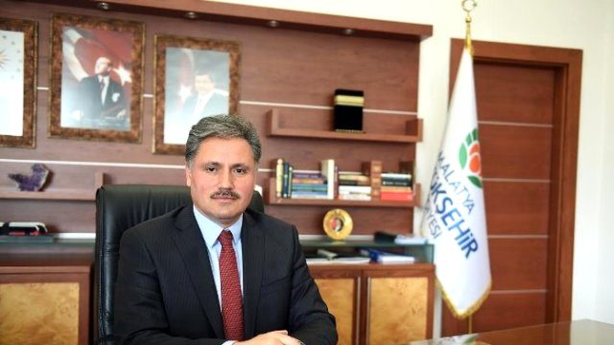 Büyükşehir Belediyesi\'nin Yatırımlarının Toplam Proje Bedeli 170 Milyon Lira
