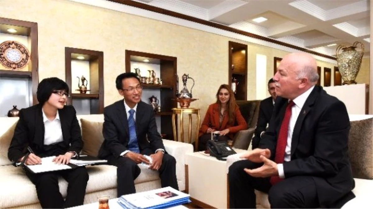 Çin Ankara Büyükelçisi Yang, Başkan Sekmen\'i Ziyaret Etti