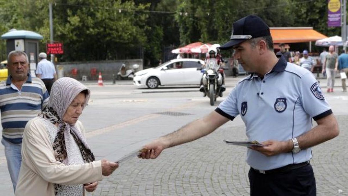 Dilenciye Karşı Broşürlü Mücadele