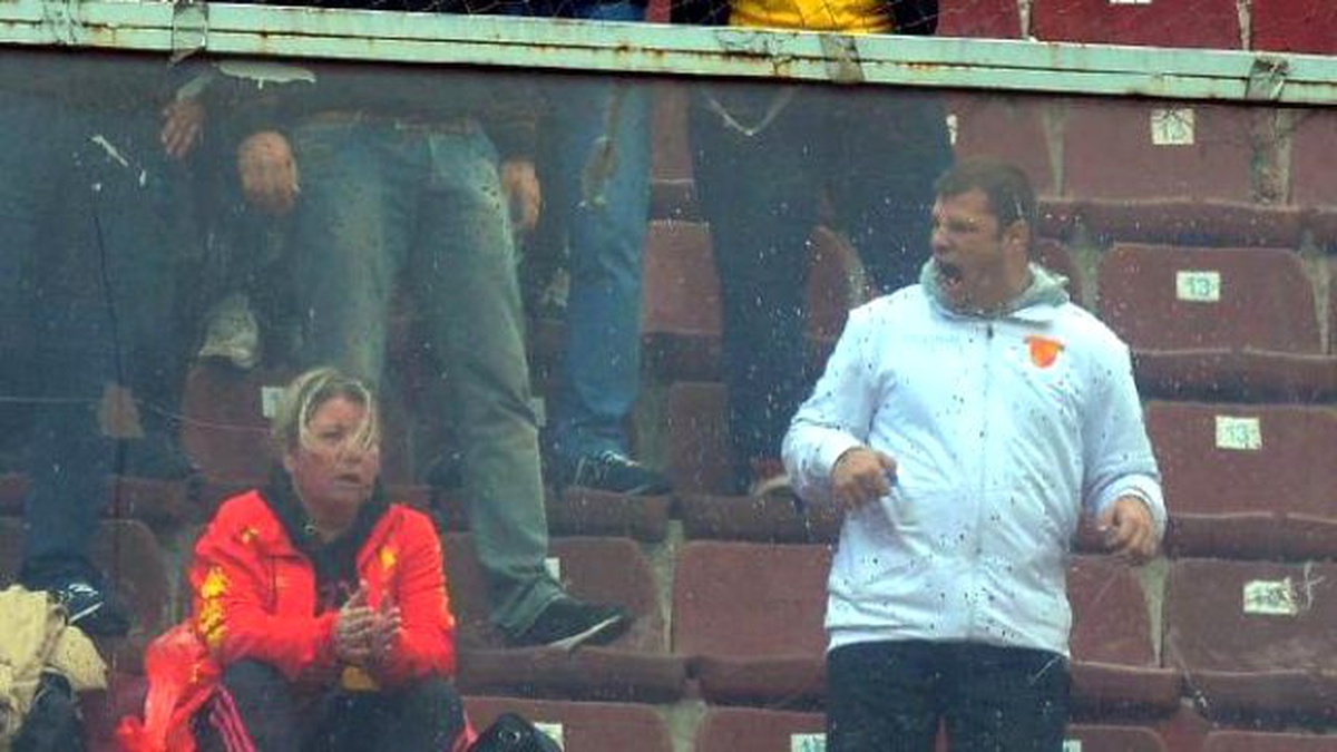 Göztepe\'de Yılın Annesi\'ne Deplasman Jesti