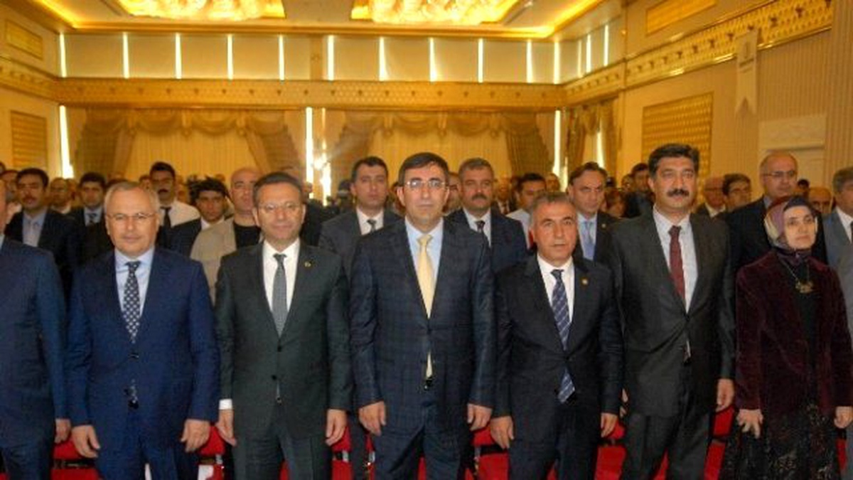 Kalkınma Bakanı Yılmaz Diyarbakır\'da