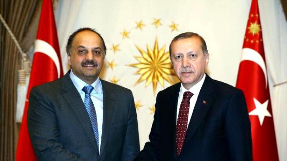 Katar\'ın Savunmadan Sorumlu Devlet Bakanı Al-Atiyah Cumhurbaşkanlığı Sarayı\'nda