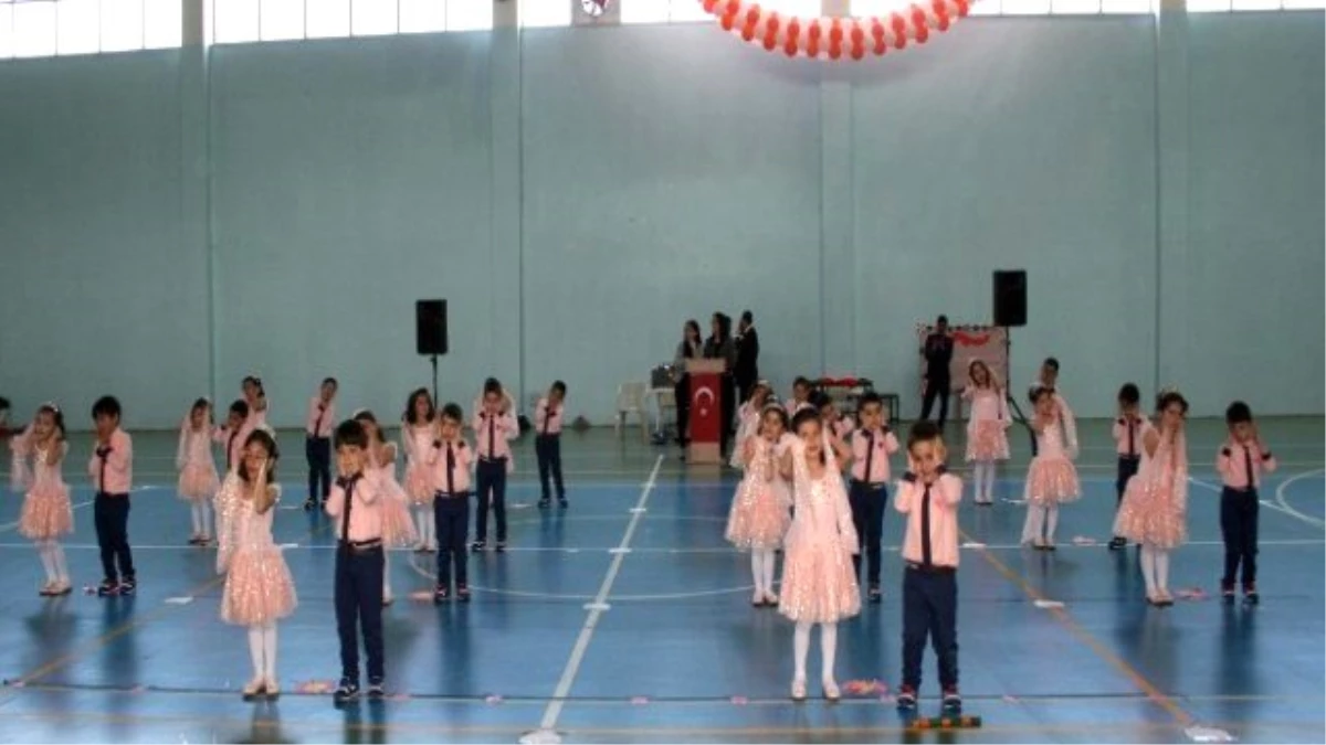 Pasinler İbrahim Hakkı İlkokulu Bahar Şenliği Festival Havasında Geçti