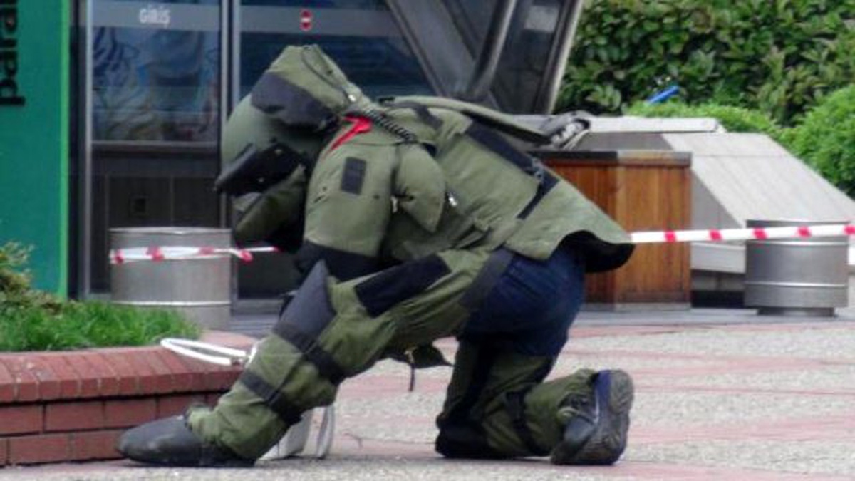 Unutulan Kadın Çantası Bomba Paniğine Neden Oldu