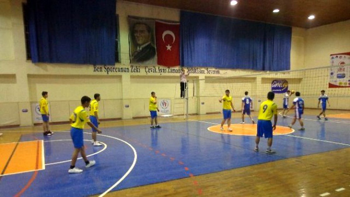 Voleybol Grup Maçları Başladı