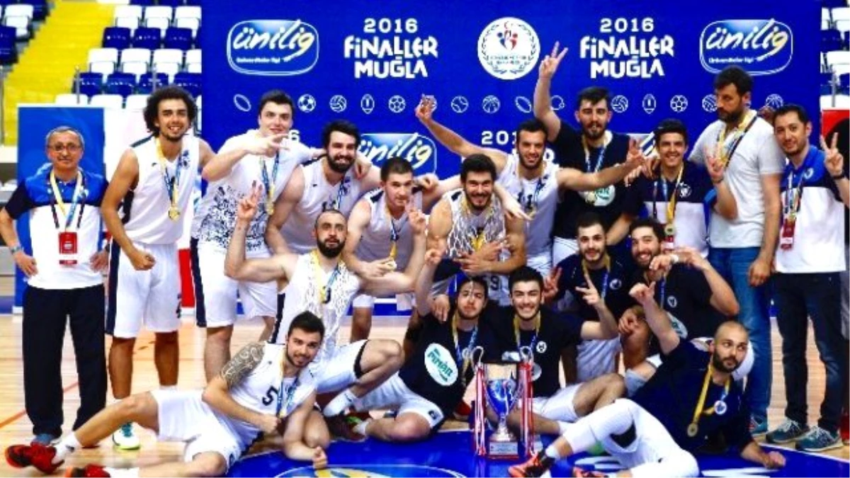 Yaşarlı Basketbolcular Türkiye Şampiyonu