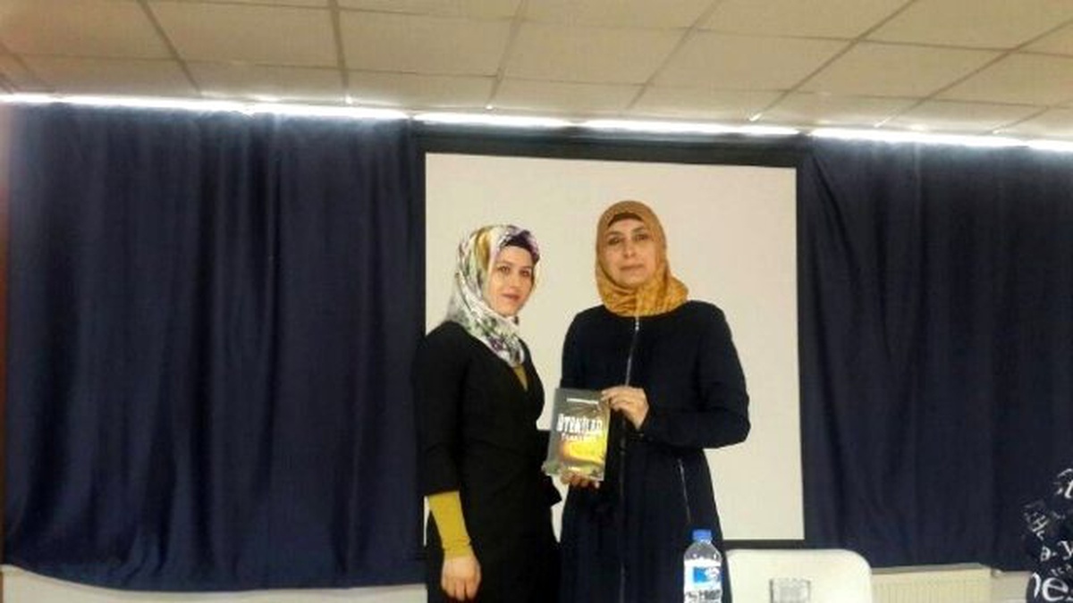 Yazar Asuman Sarıtaç, İmza Günü Düzenledi