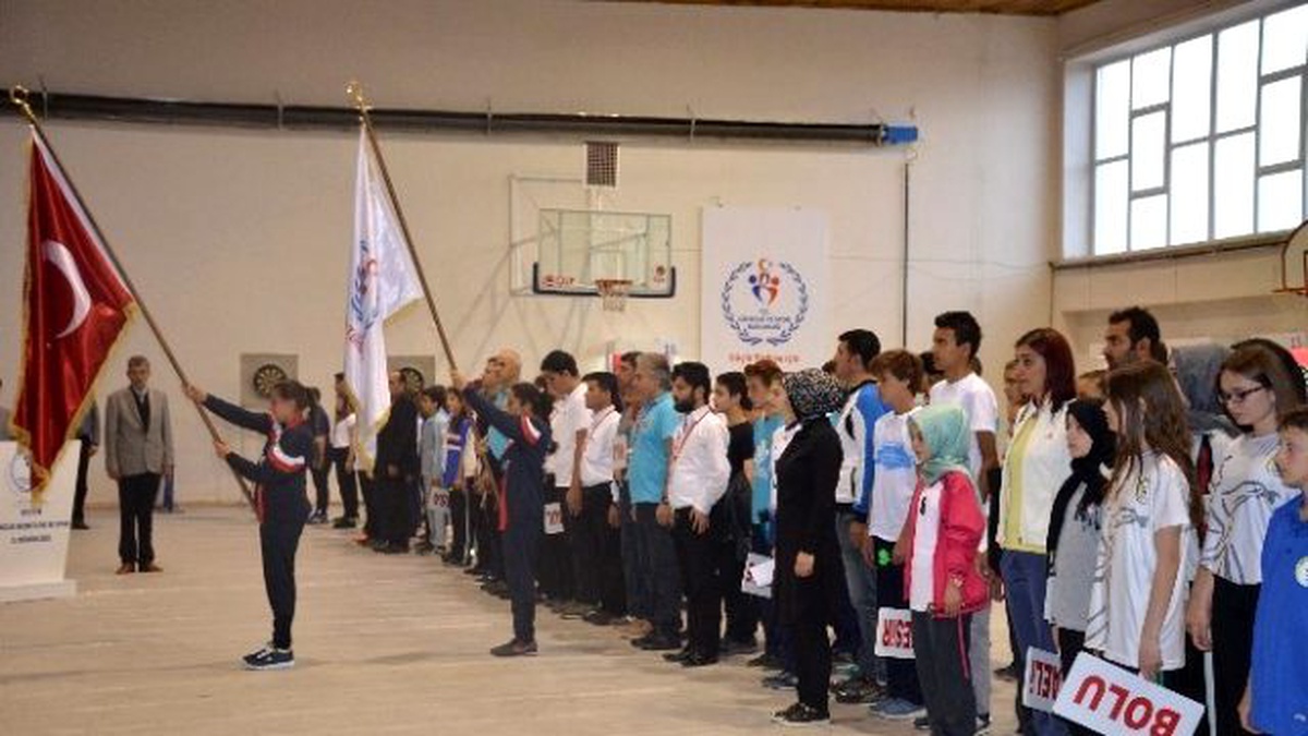 Yıldızlar Kız-erkek Grup Dart Müsabakaları Başladı