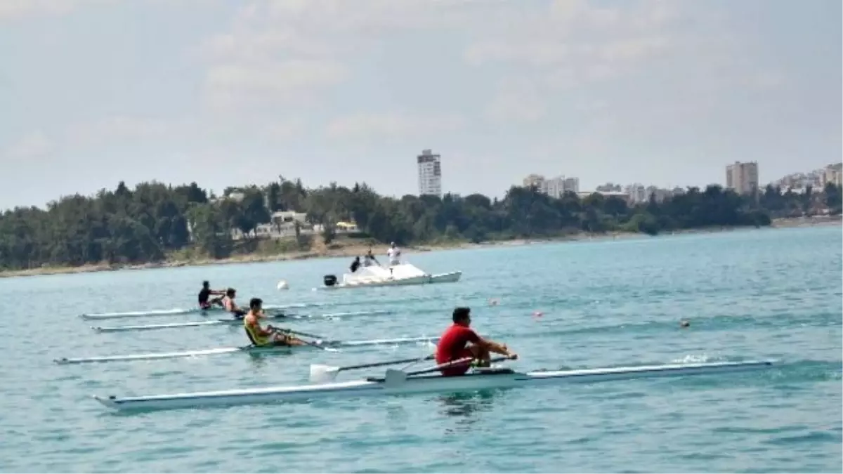 Adana\'da Okullararası Gençler Kürek Müsabakaları Tamamlandı