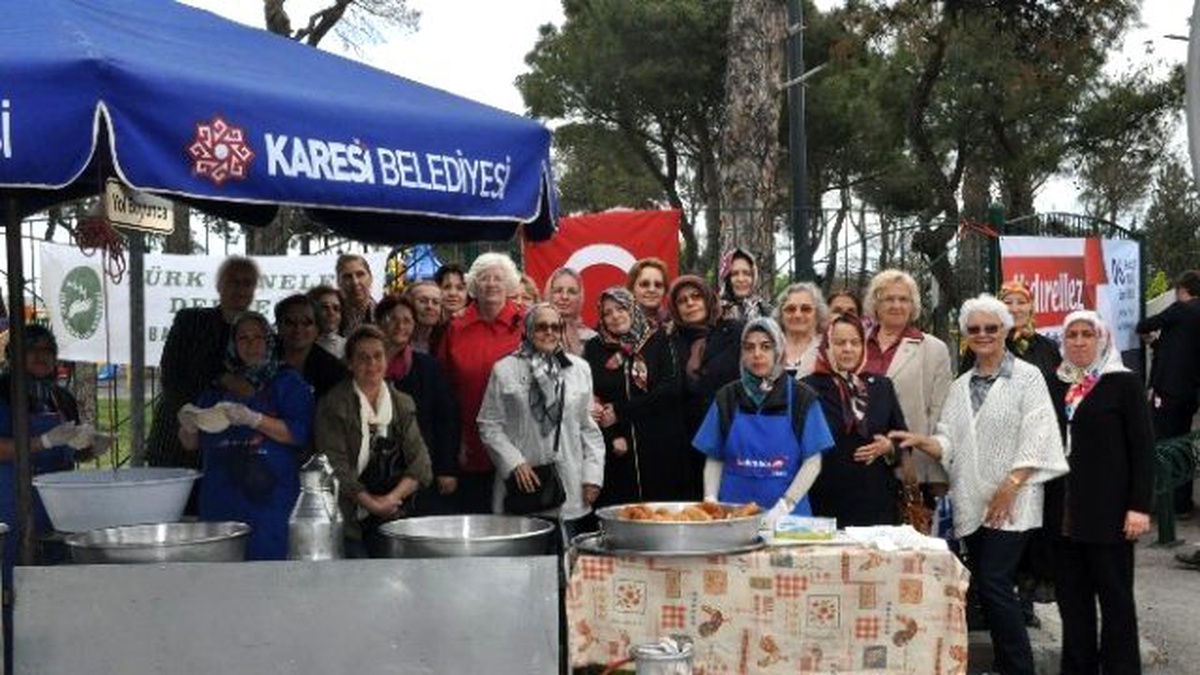 Annelerden Şehitler İçin Lokma Hayrı