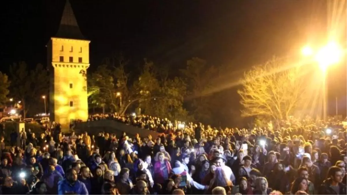 Babafingoyu Görmek İsteyen Romanlar Tunca\'ya Akın Ettiler