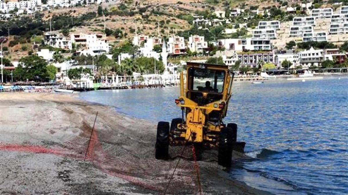 Bodrum\'da Halk Plajlarına Düzenleme