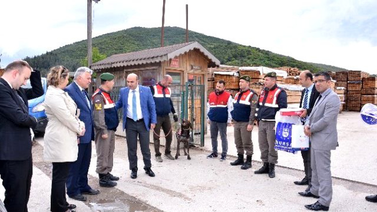 Bursa\'da Kuş Uçurtmayan Güvenlik Güçlerine Moral