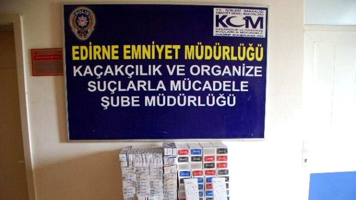 Edirne\'de Bin 400 Paket Kaçak Sigara Ele Geçirildi