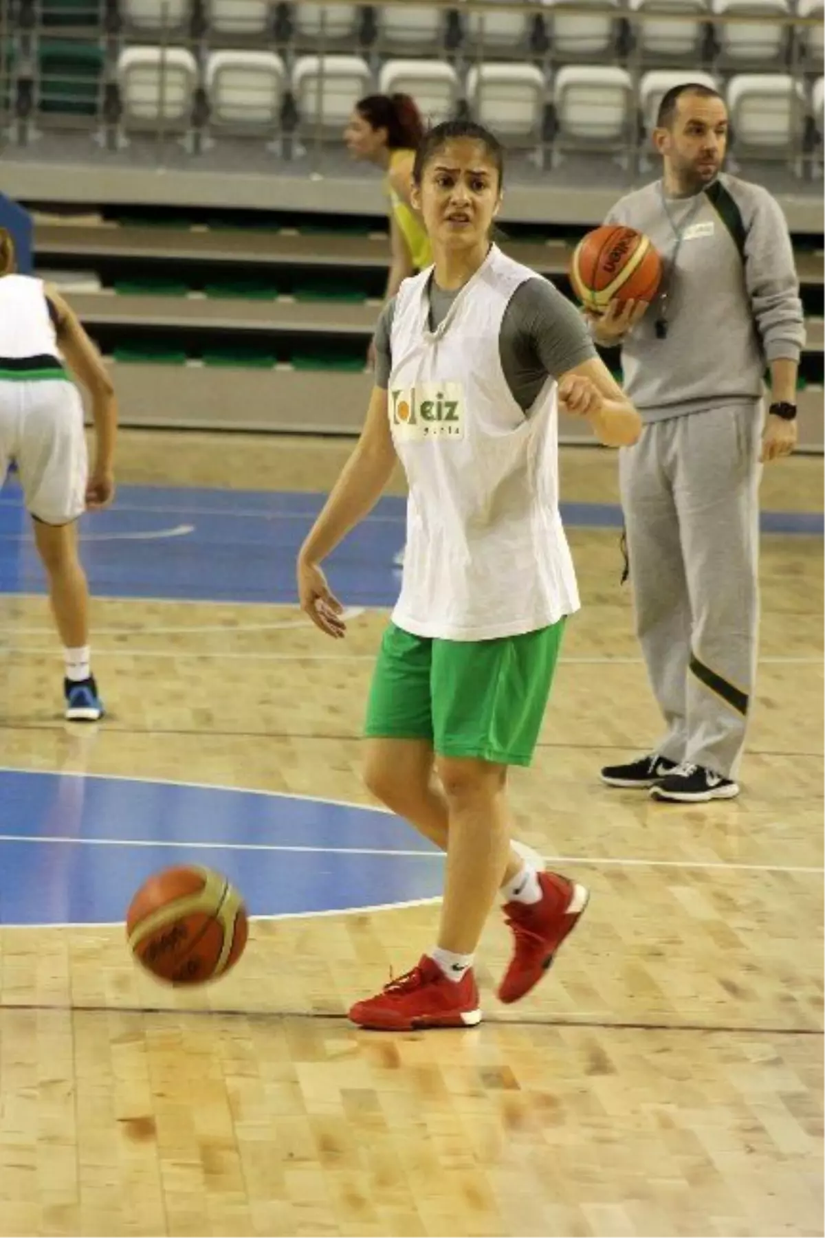 Ekiz Yumurta Foça Basketbol, İyi Bir Başlangıç Yapmak İstiyor