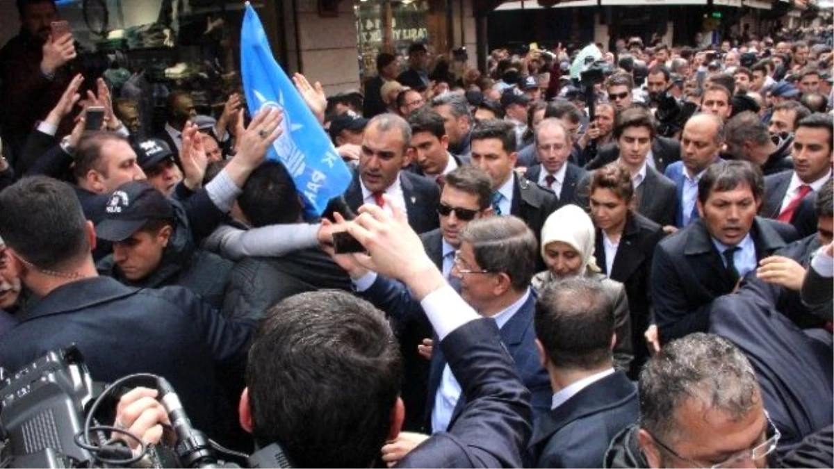 Konya\'da Başbakan Davutoğlu İzdihamı