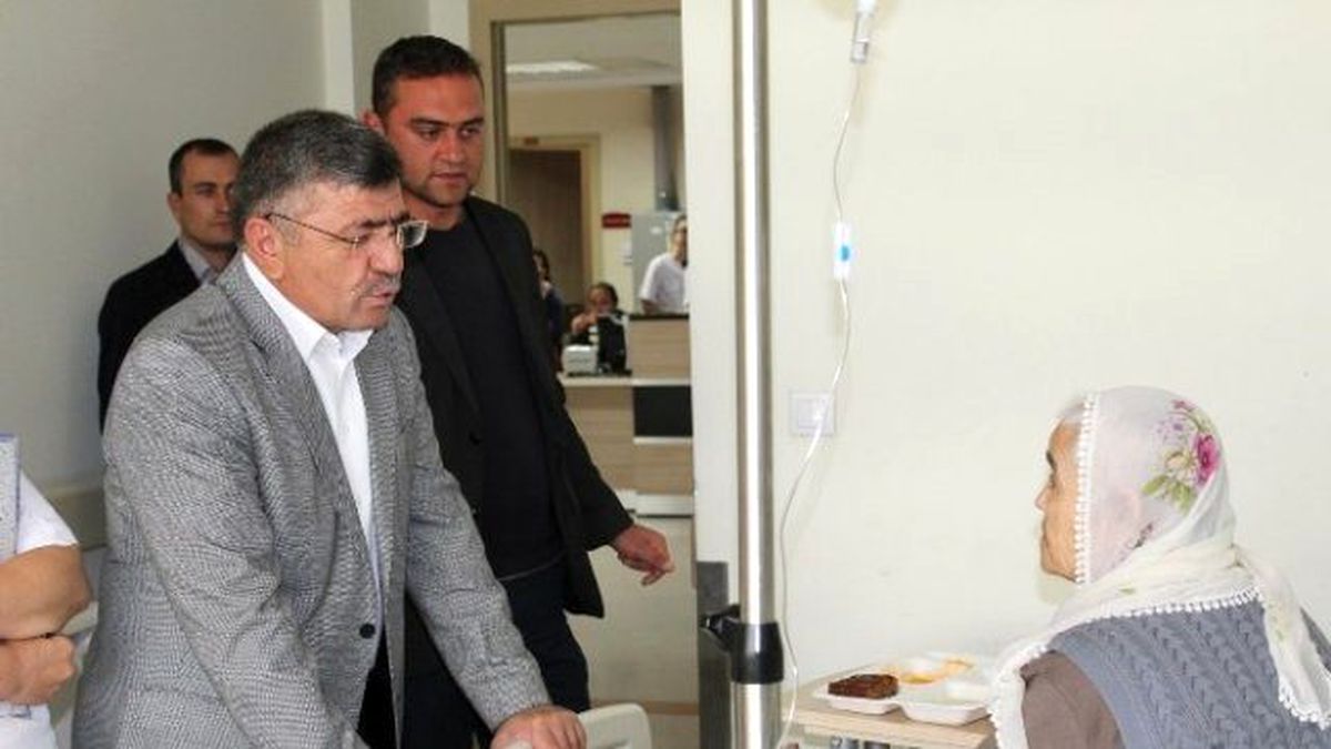 Niğde Belediye Başkanı Faruk Akdoğan\'dan Hasta Ziyareti