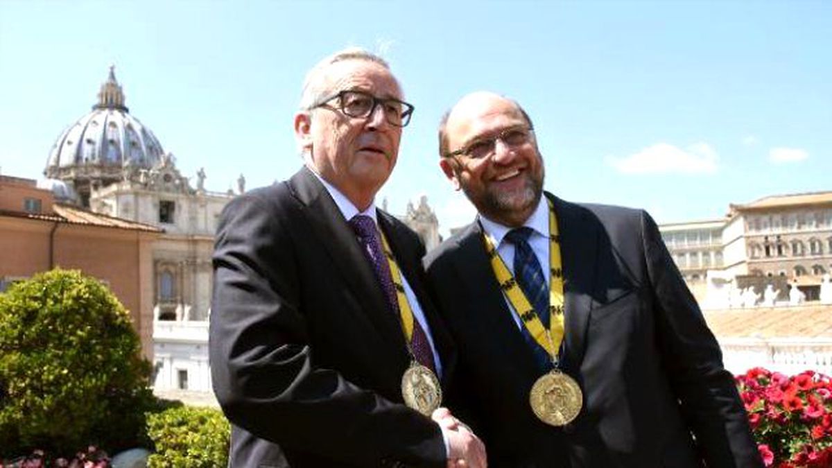 Schulz ve Juncker\'den Ahmet Davutoğlu Açıklaması: "Zorlu Bir Muhataptı, Ama Onunla Çalışmak Bir...