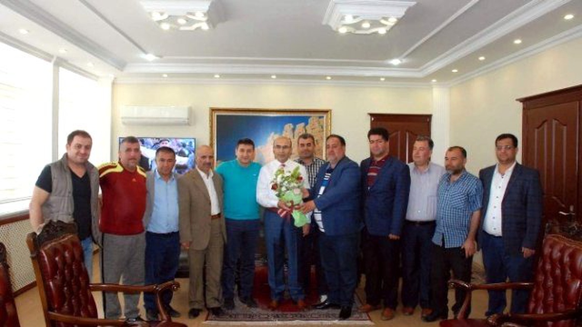 Spor Camiasından Vali Demirtaş\'a Ziyaret