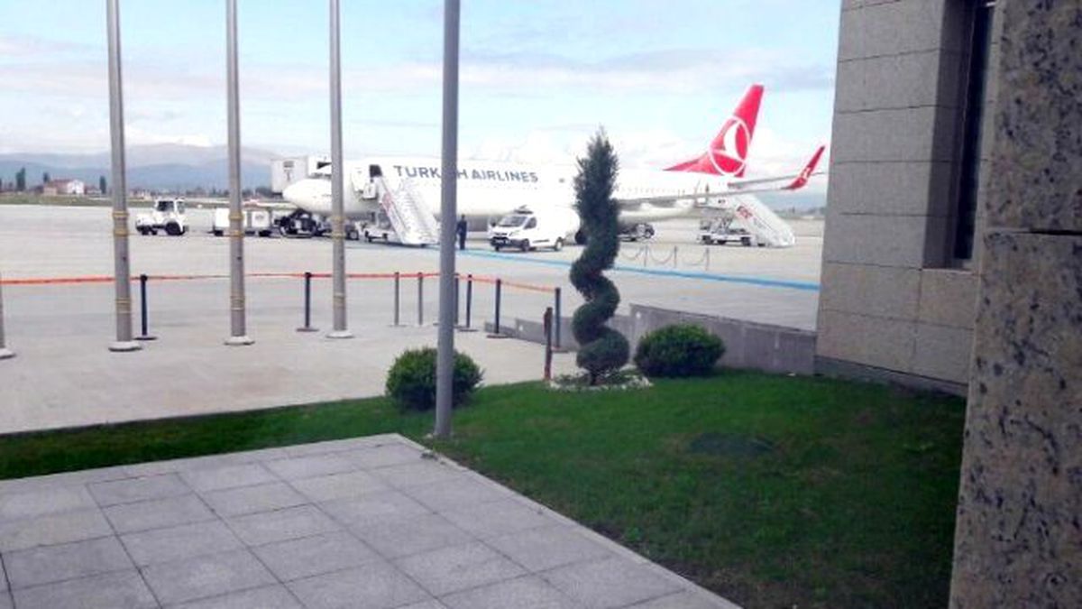 Başbakan Davutoğlu, Bosna Hersek'e ANA Yerine THY Uçağı İle Gitti