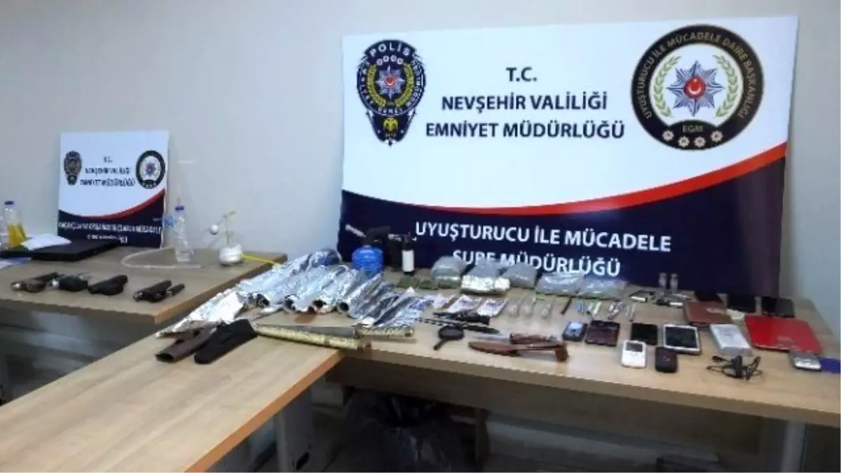 Dur İhtarına Ateşle Karşılık Verdiler