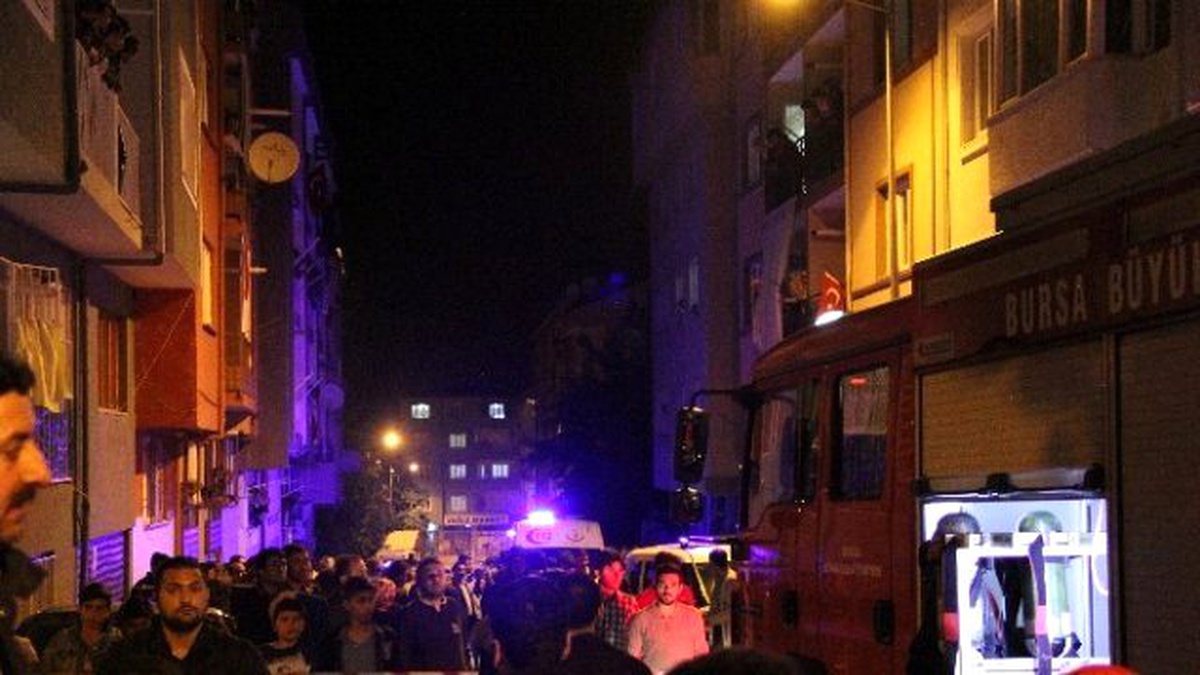 Küçük Çocuğun Çakmakla Oyunu Kötü Bitti
