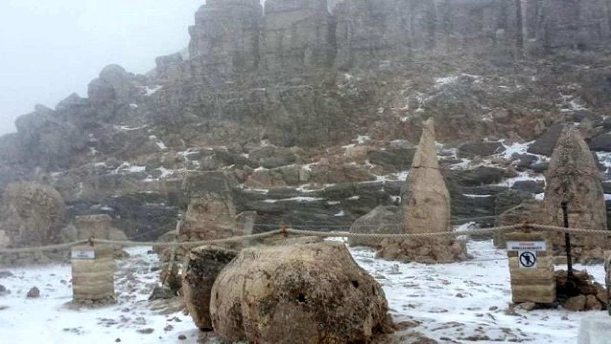 Nemrut\'a Mayıs Ayında Kar Yağdı