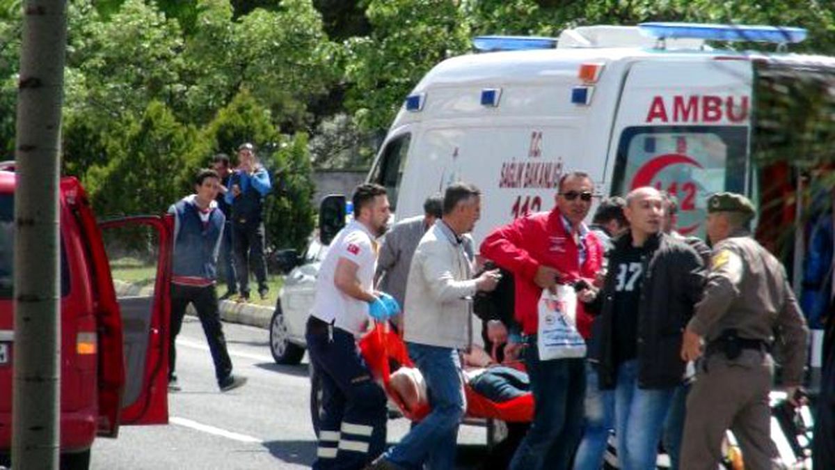 Polis Ekiplerine Ateş Açarak Kaçmaya Çalışan 3 Afgan Yakalandı