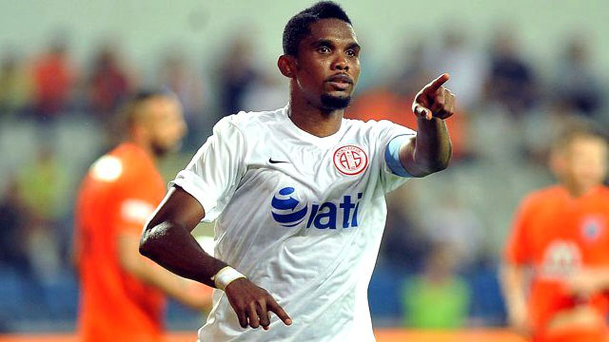 Samuel Eto'o, Ronaldinho'yu Antalyaspor'a Getiriyor