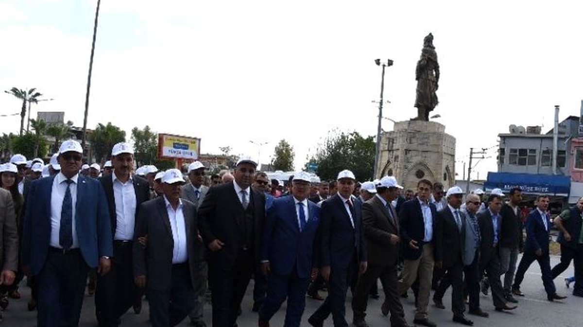 Tarsus\'ta Mehteran Takımının Gösterisi Büyük İlgi Gördü