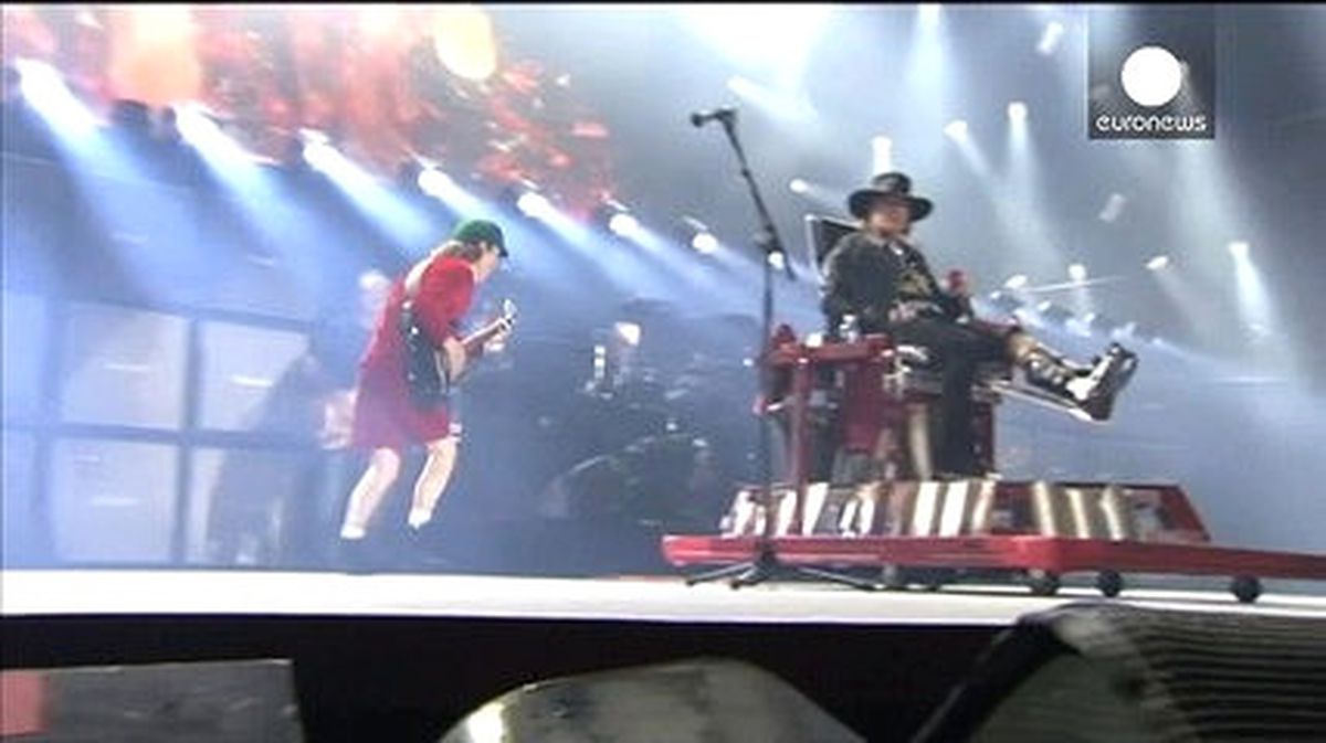 Ac/dc Lizbon\'da Axl Rose\'la Coşturdu