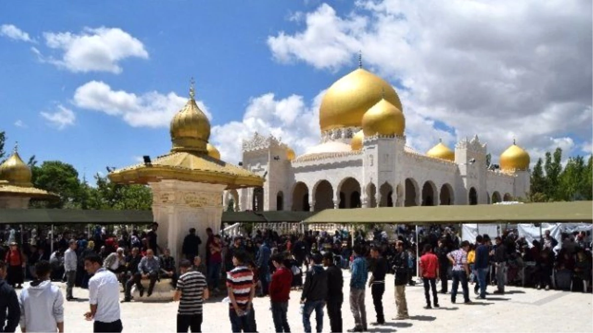 Ali Kara Efendi Dualarla Anıldı